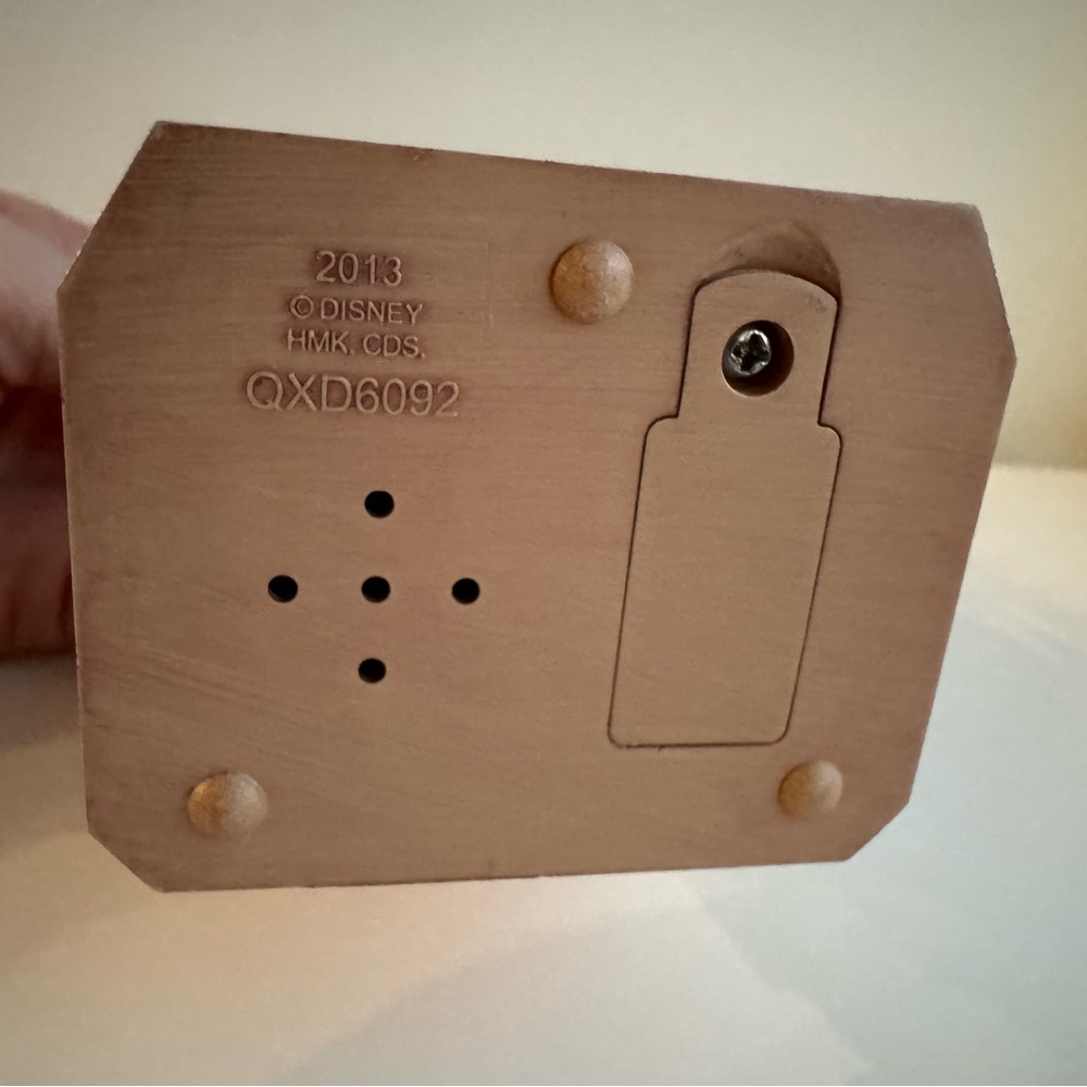 Hallmark Keepsake Ornament 2013 DISNEY CINDERELLA CINDERELLA'S CASTLE - Picture 10 of 10